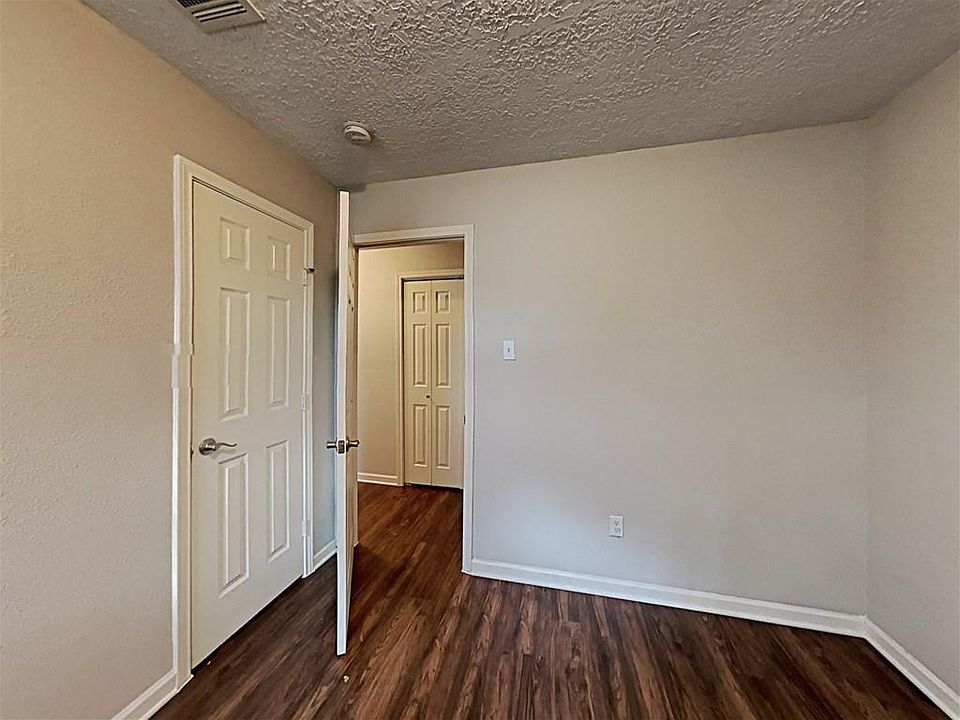 1st image of 4311 Saffron Ln
