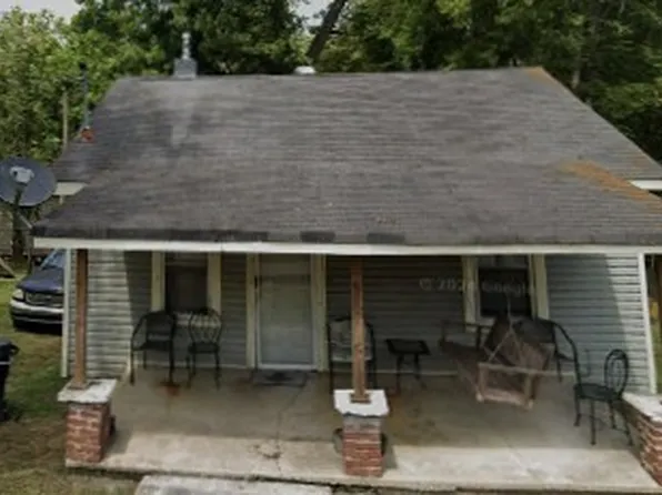 1011 Maple St W, Fayetteville, TN 37334