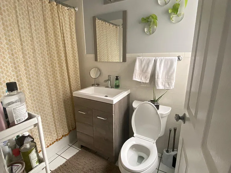 1207 W Grace St #3R — Photo 6