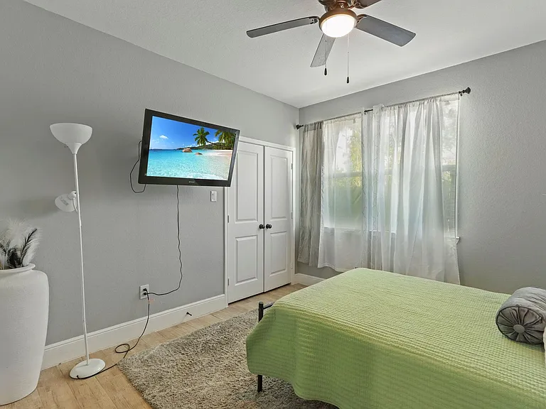 5607 Bacher St #B — Photo 13