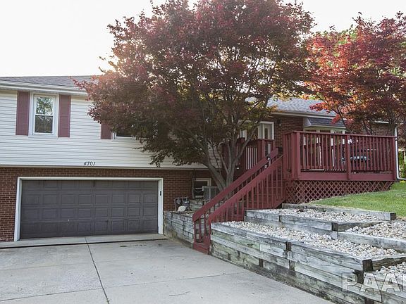 3rd image of 4701 N Woodview Ave