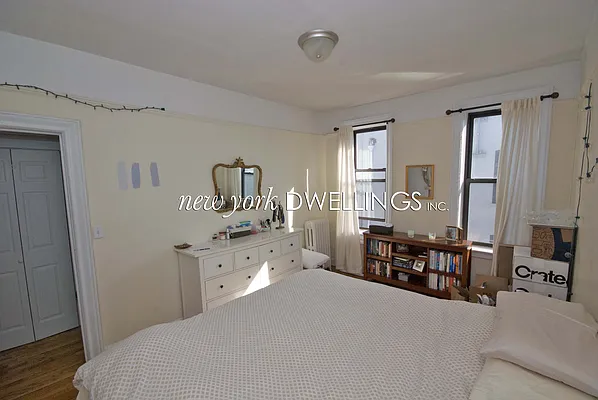 Rented by New York Dwellings LLC | media 19