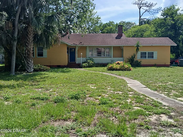 202 Tarragona Way — Photo 1