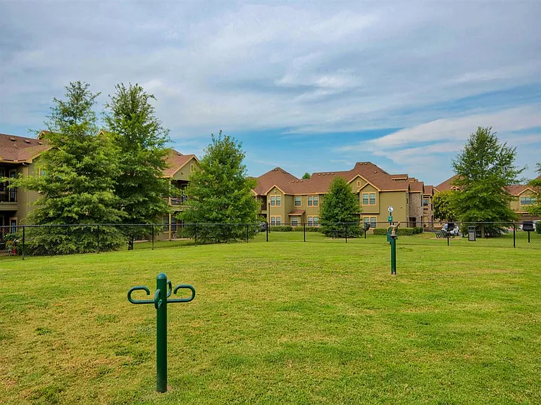 Parc at Rogers — Photo 18