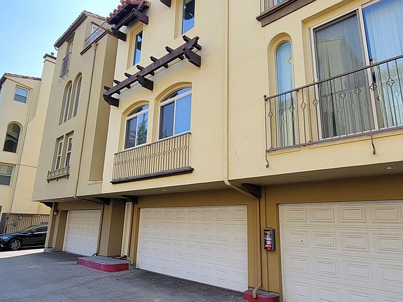 3rd image of 23132 Sherman Pl #344