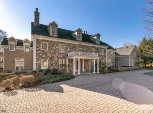 19-3 Heritage Ct, Bernardsville, NJ 07924