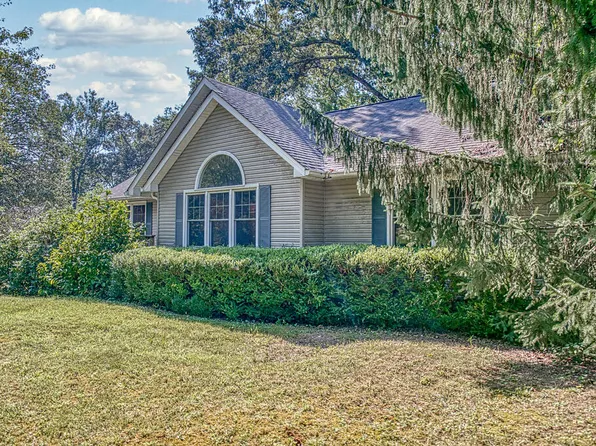 1737 Heathrow Dr, Cookeville, TN 38506
