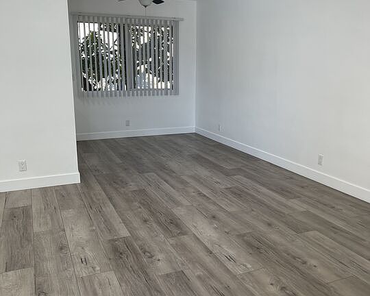 3rd image of 22343 Pacific Coast Hwy APT 4
