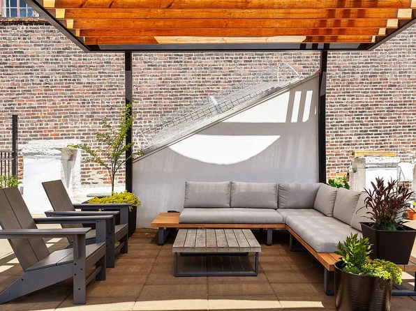 431 W Broadway #5N, New York, NY 10012