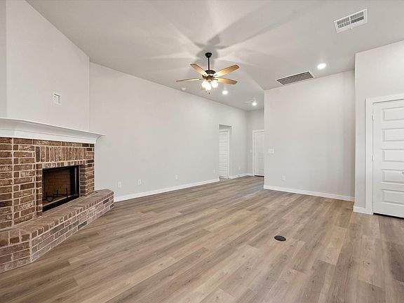 5th image of 2704 Trenton Ave