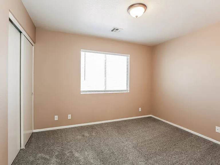 1728 Evening Bluff Pl — Photo 15