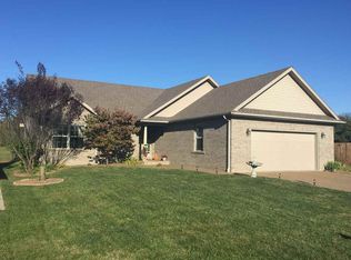 2216 Bremmerton Dr, Evansville, IN 47711