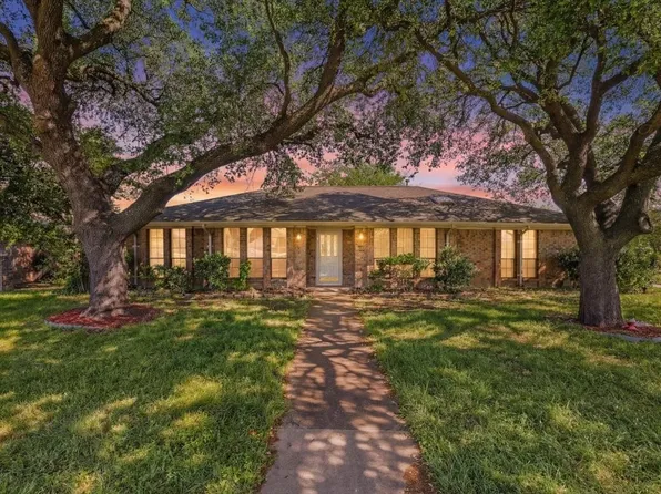 2301 Claridge Cir, Plano, TX 75075