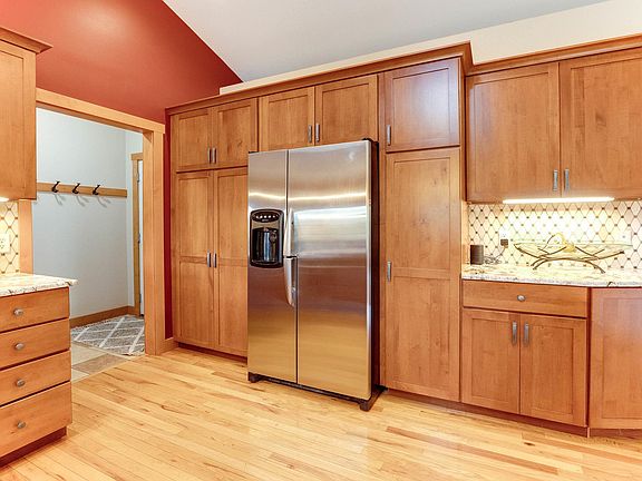 4th image of 2814 Sunflower Dr