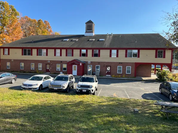 85 Sunderland Rd APT 7, Amherst, MA 01002