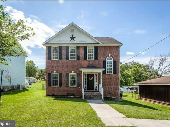 310 Quincy Ave, Shenandoah, VA 22849