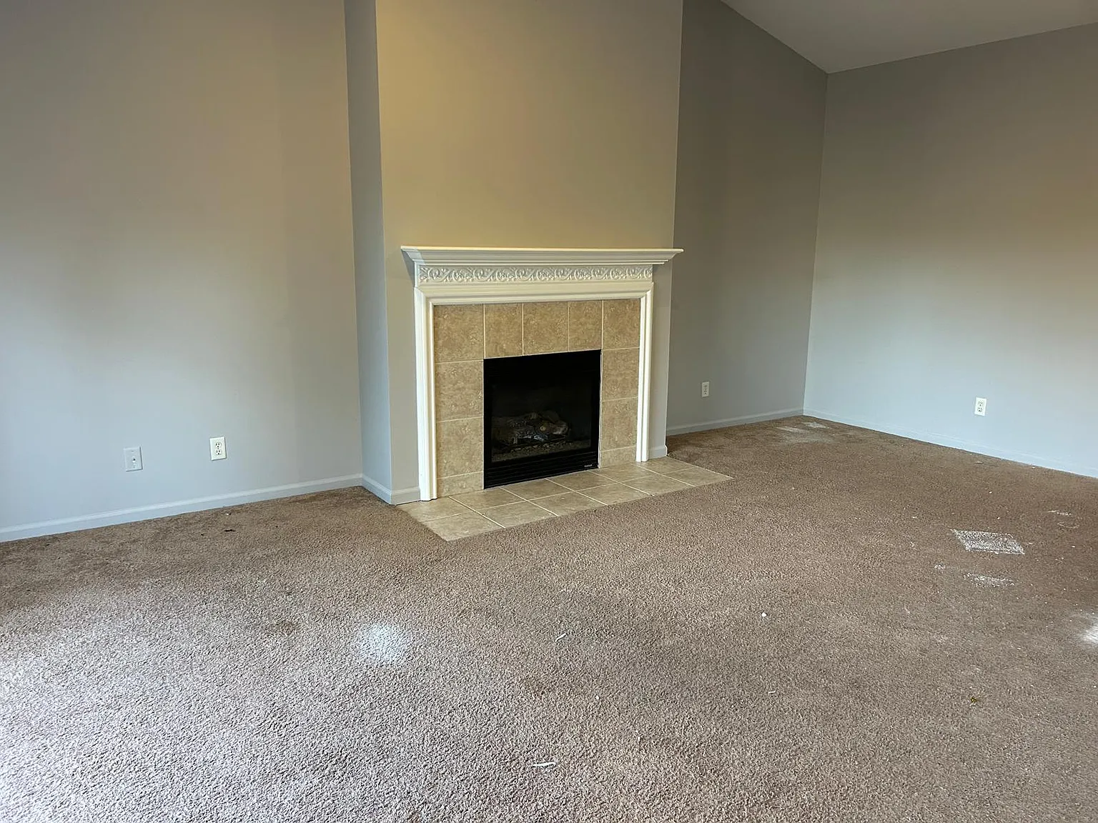 2 bed, 1683 sqft, $2,075 — Photo 4