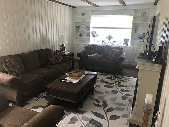 5th image of 17 Weston Ln