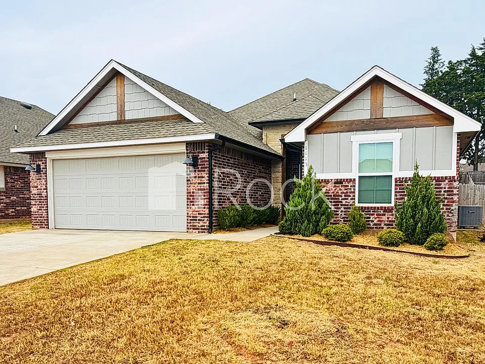 1113 Magnolia Dr