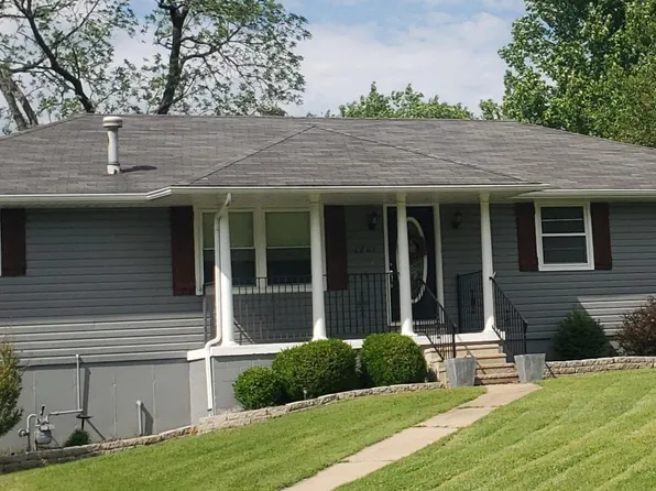 2207 E Farm Rd 188, Ozark, MO 65721
