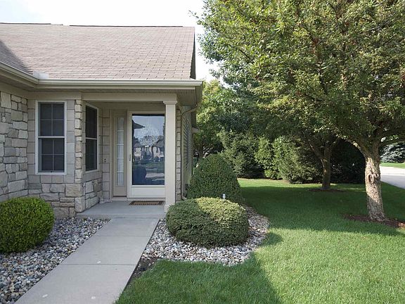 3rd image of 1427 Canterbury Ct