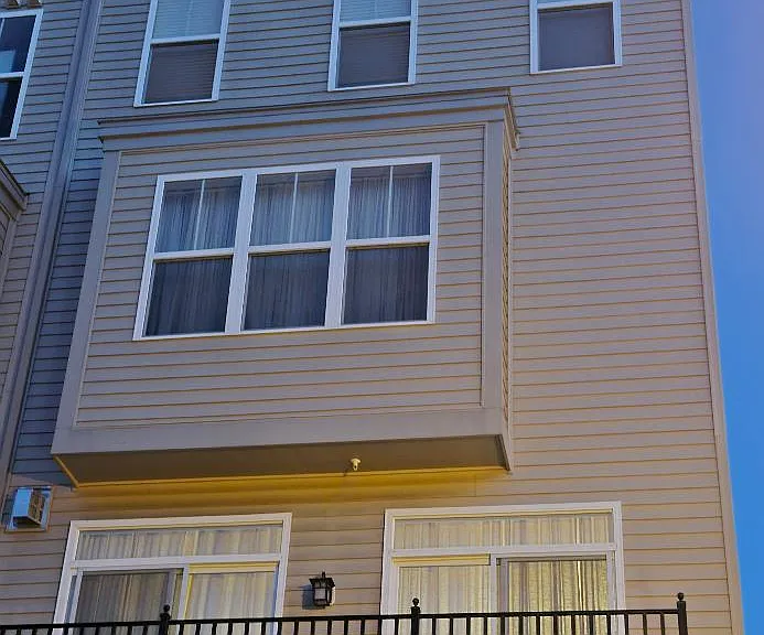 Lavallette Sq — Photo 12