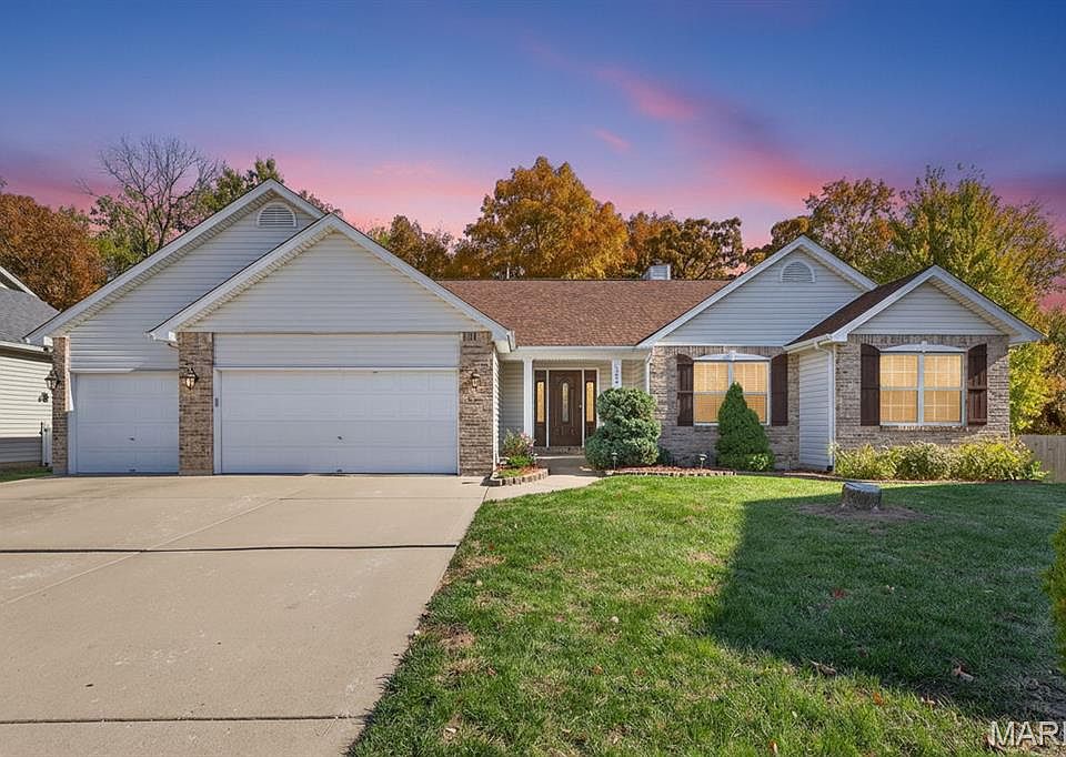 1st image of 1433 Schoal Creek Dr
