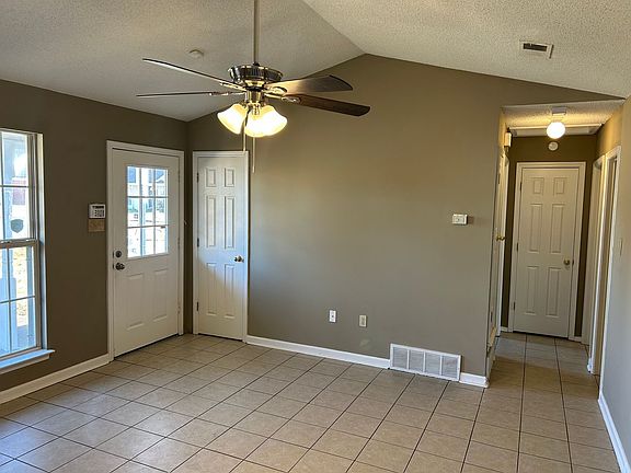 3rd image of 10215 Farley Dr S