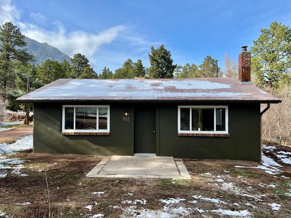 512 Pine Oaks Rd