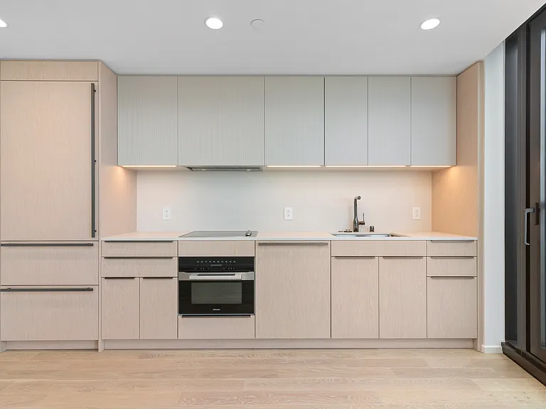 333 Ward Ave #2708 — Photo 4