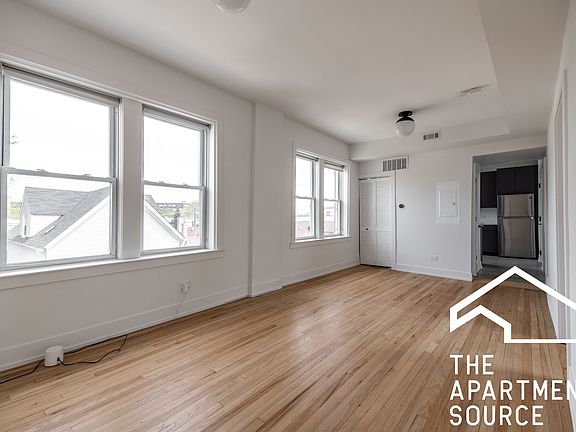 2nd image of 3040 W Medill Ave #1A