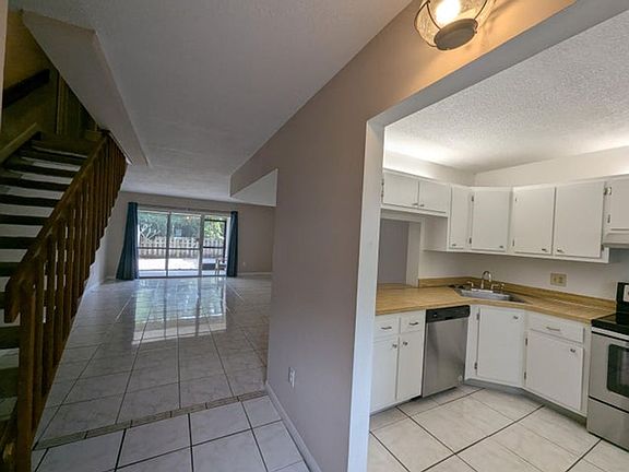 5th image of 5112 Society Pl W APT D