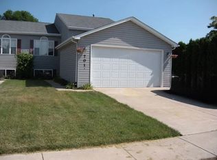701 Davidson Dr Unit B, Minooka, IL