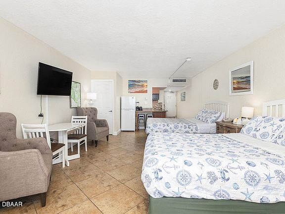 4th image of 2301 S Atlantic Ave #403