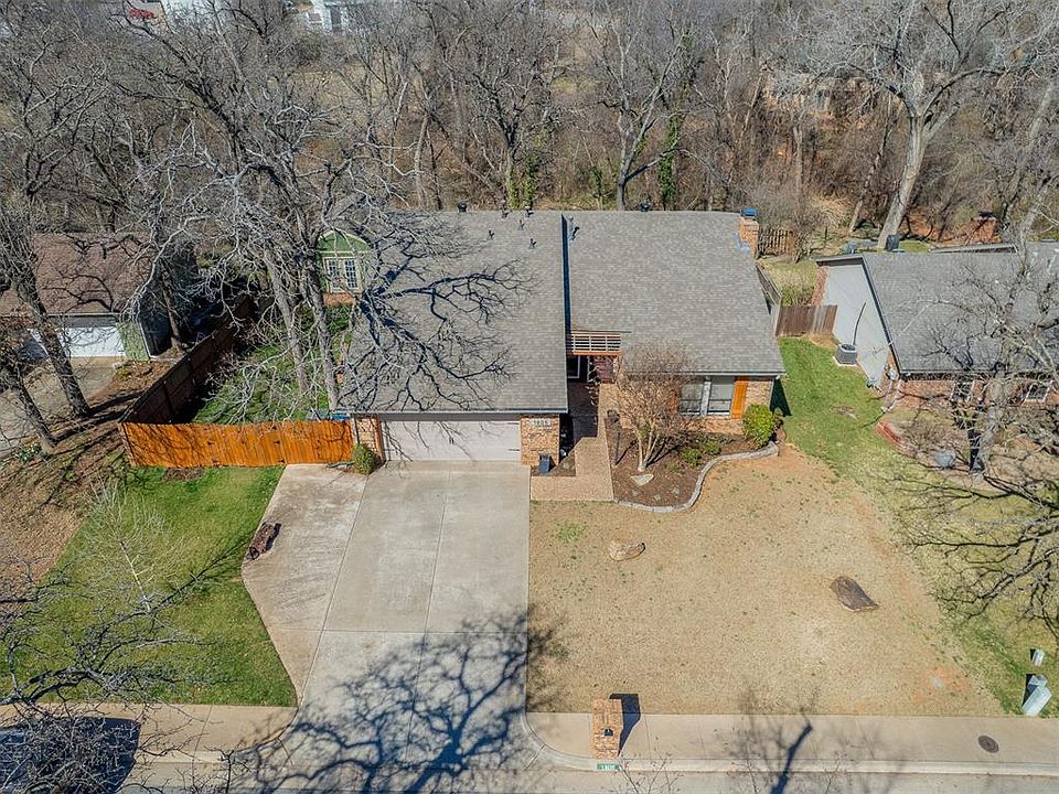 1st image of 1805 Chaparral Ln