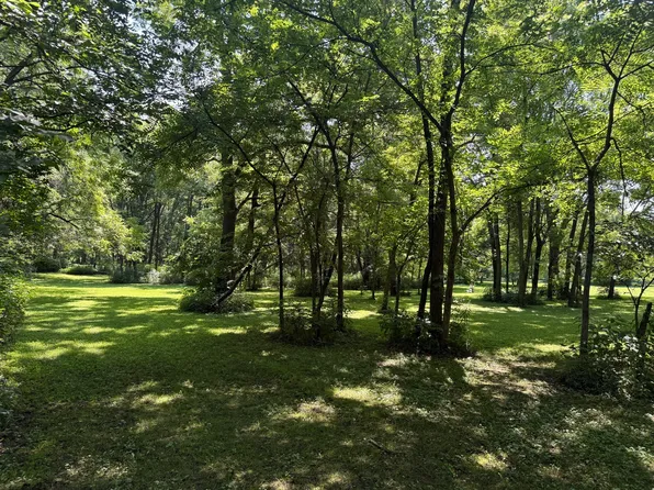 2582 Private Access 401 E, Mahomet, IL 61853