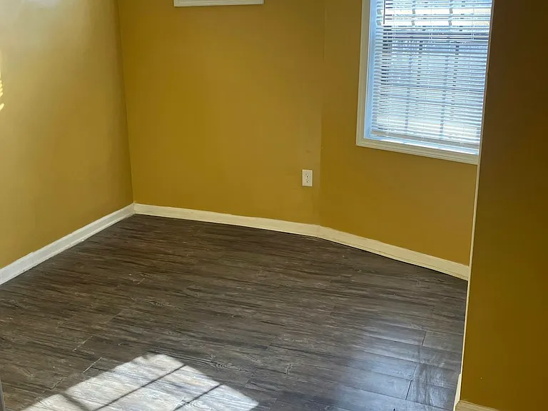412 N Montgomery St #102 — Photo 9