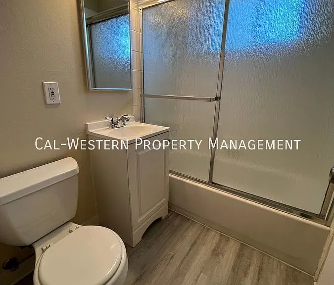 3747 Underwood Dr #4 — Photo 11