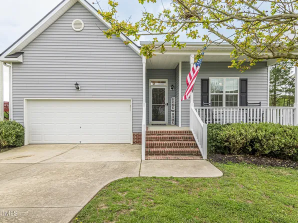 98 Drop Seed Ln, Smithfield, NC 27577