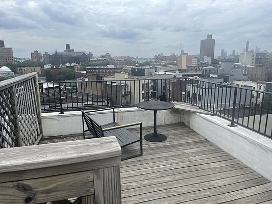 Rented by MySpaceNYC | media 18