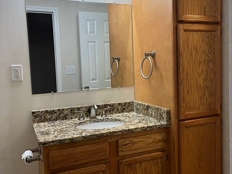 475 Ross St #A — Photo 10