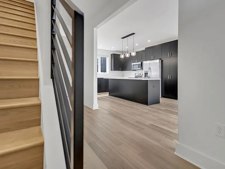 526 N Lincoln St — Photo 2