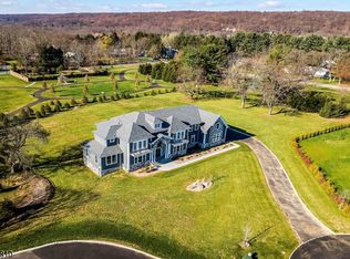 5 Samuel Farm Ln, Mendham, NJ 07945