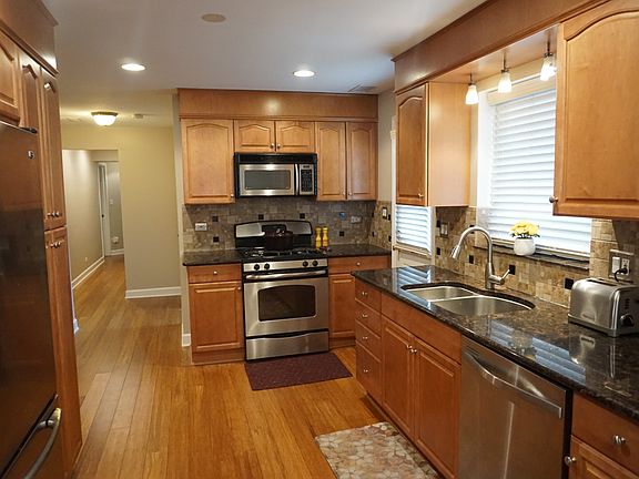 5th image of 7717 N Harlem Ave