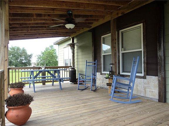 3rd image of 121 Evas Ln
