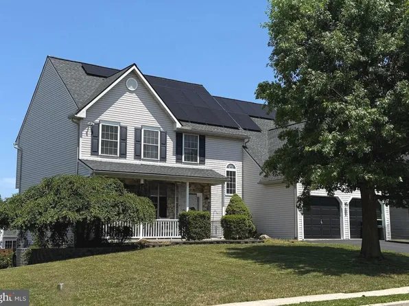 401 W Morlatton Rd, Douglassville, PA 19518