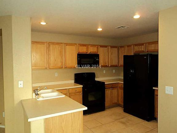 5th image of 9244 Millikan Ave