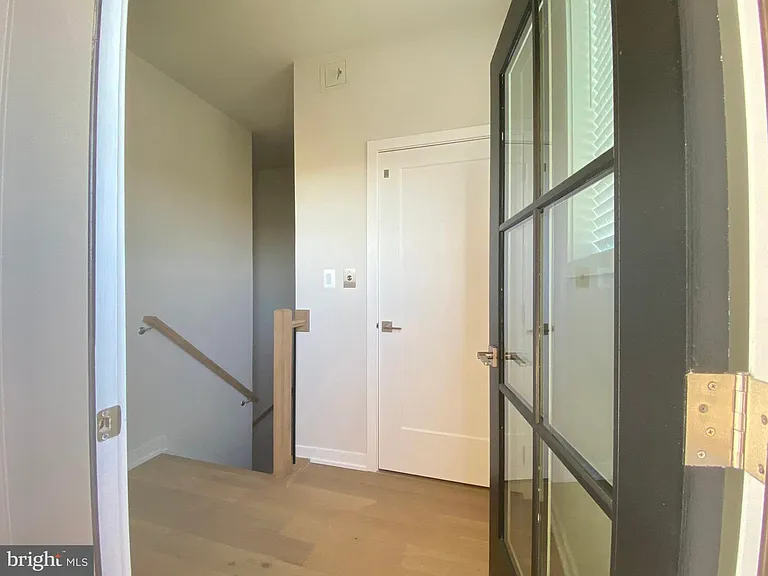 22274 Rivanna Shore Ter — Photo 15