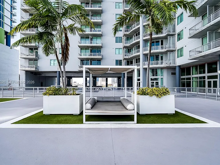 690 SW 1st Ct #1019 — Photo 40