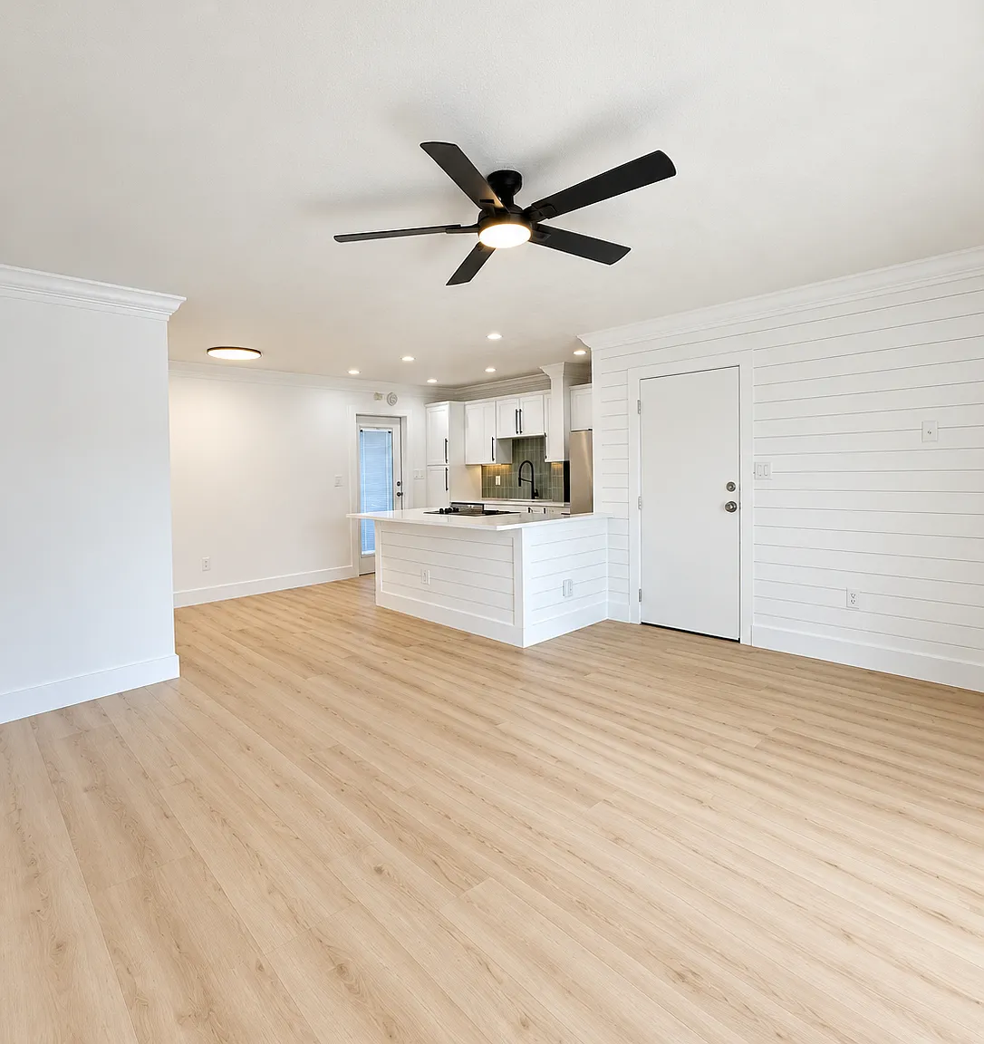 151 N Orlando Avenue — Photo 2